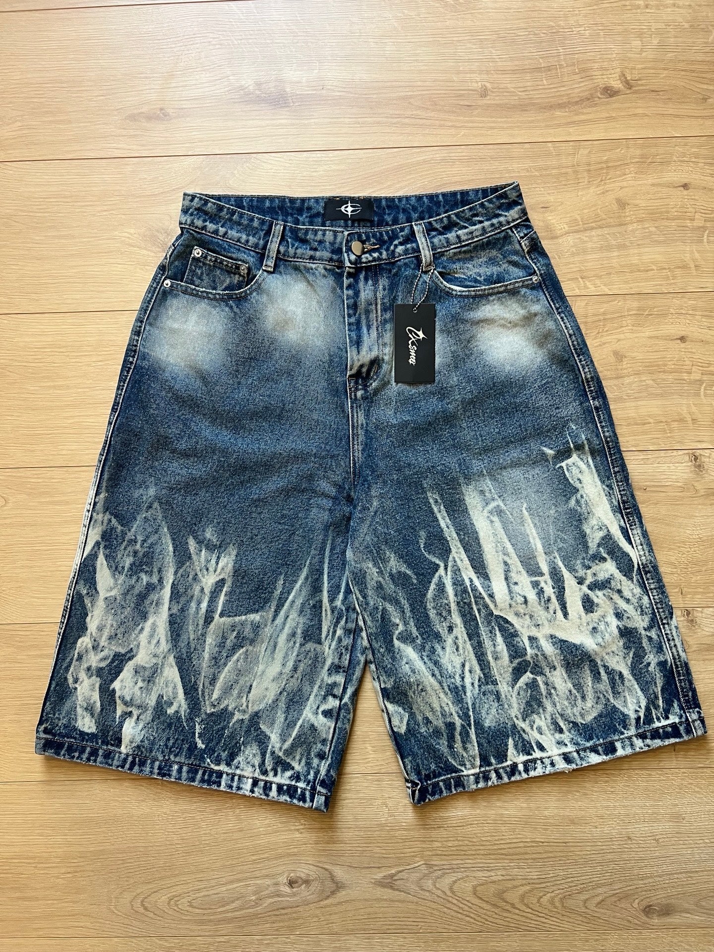 'Ion' Jorts